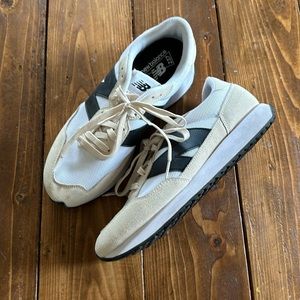 New Balance 237, White/Black/Cream